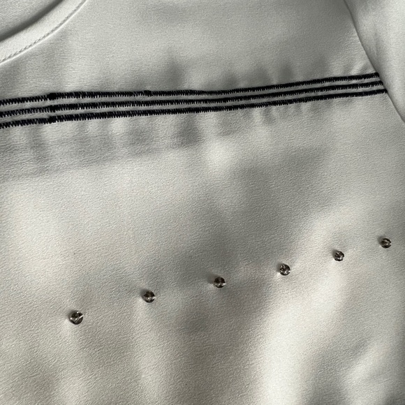 Ann Taylor blouse. Large - Picture 2 of 4